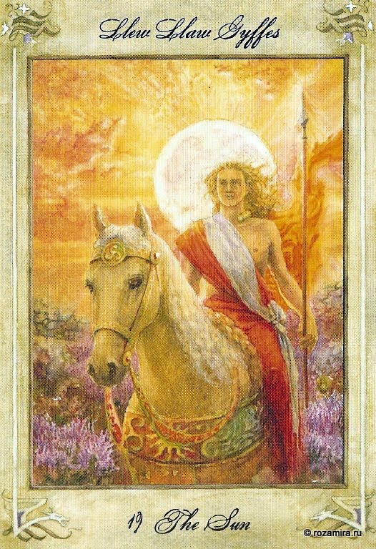 The Llewellyn Tarot